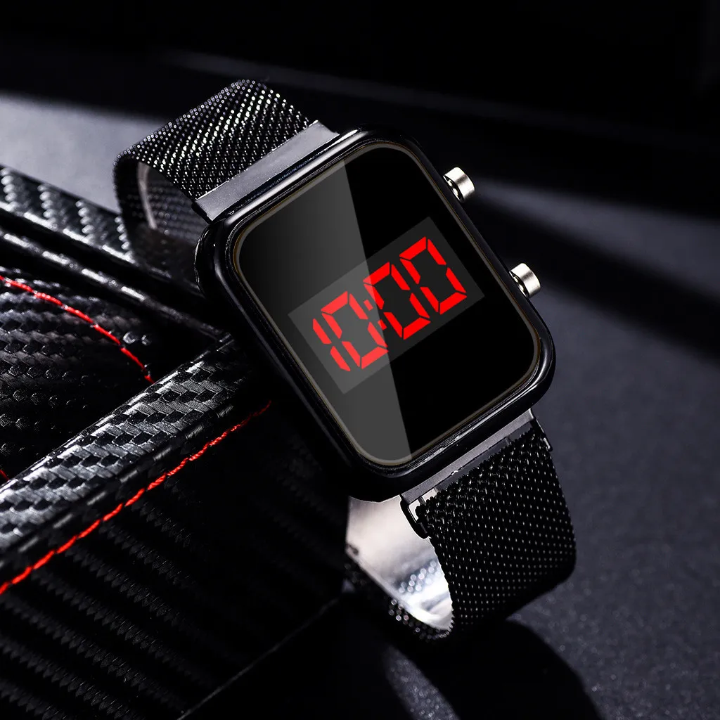 Modne zegarki LED z magnetyczn – Luxury Watch Winder recenzja i cena