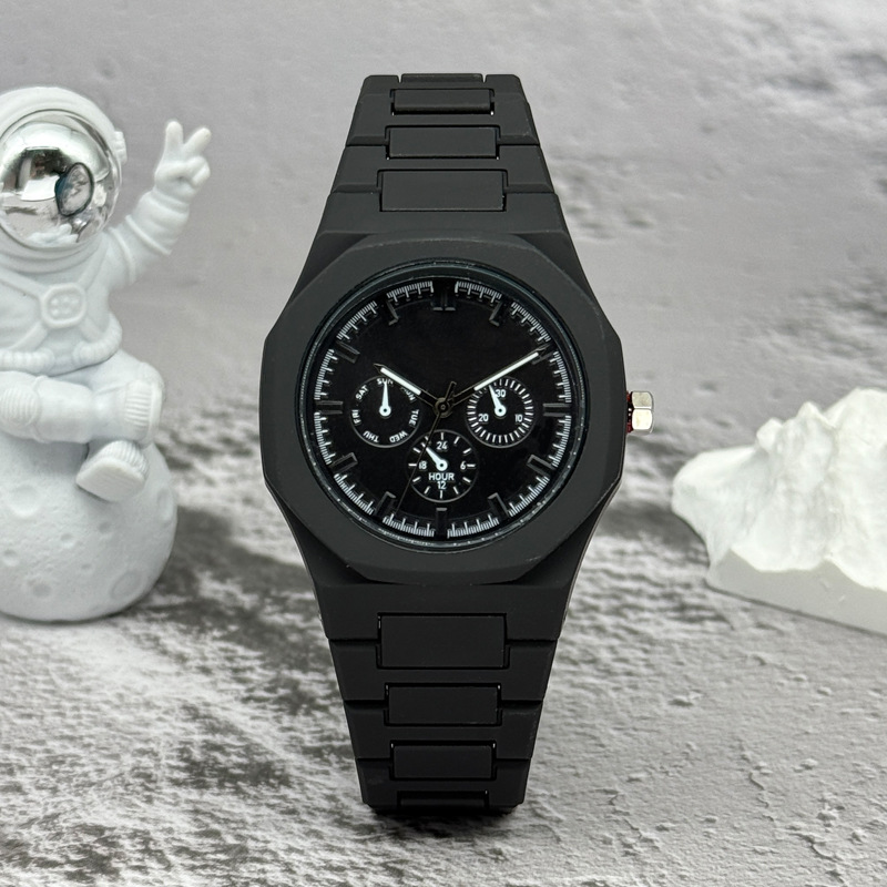 Zegarek damski i męski znanej  – Luxury Watch Magazine recenzja i cena